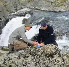En Pünschenprestation ute i naturen